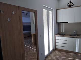 Апартаменты Sun and Sea Apartments Будва Апартаменты-студио с видом на море-9