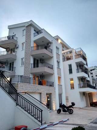 Апартаменты Sun and Sea Apartments Будва Апартаменты с видом на море-2