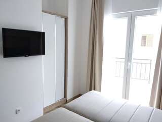 Апартаменты Sun and Sea Apartments Будва Апартаменты с видом на море-3