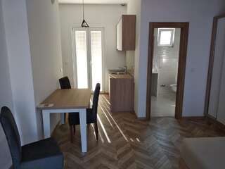 Апартаменты Sun and Sea Apartments Будва Апартаменты-студио с видом на море-1